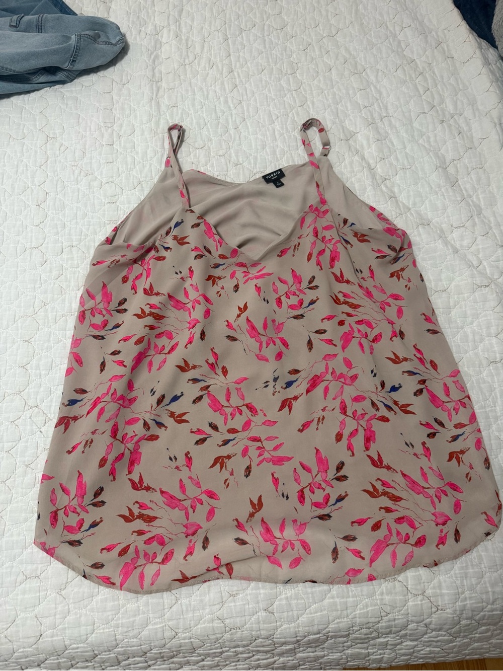 torrid Beige Cami with Hot Pink & Brown Leaf Print